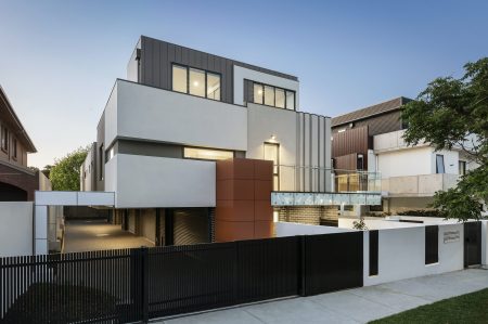 modern-house-facade